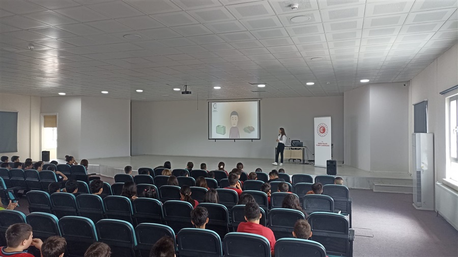 Uluslararası Kooperatifler Yılı Kapsamında İlk ve Orta Okullarda Animasyon Filmi Gösterimi ve Sunum Gerçekleştirildi